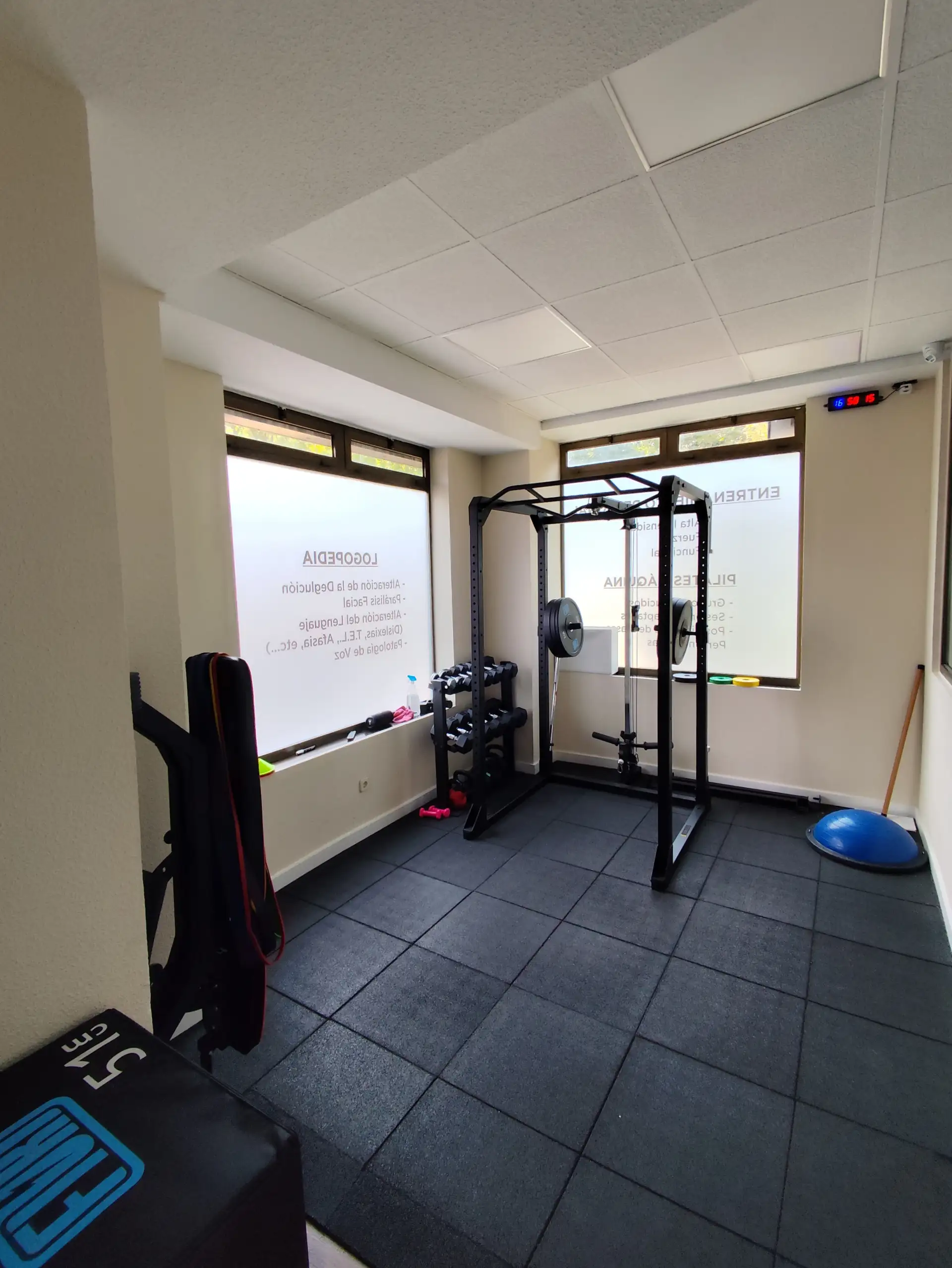 Sala de fisioterapia en Clínica Prisma Coslada