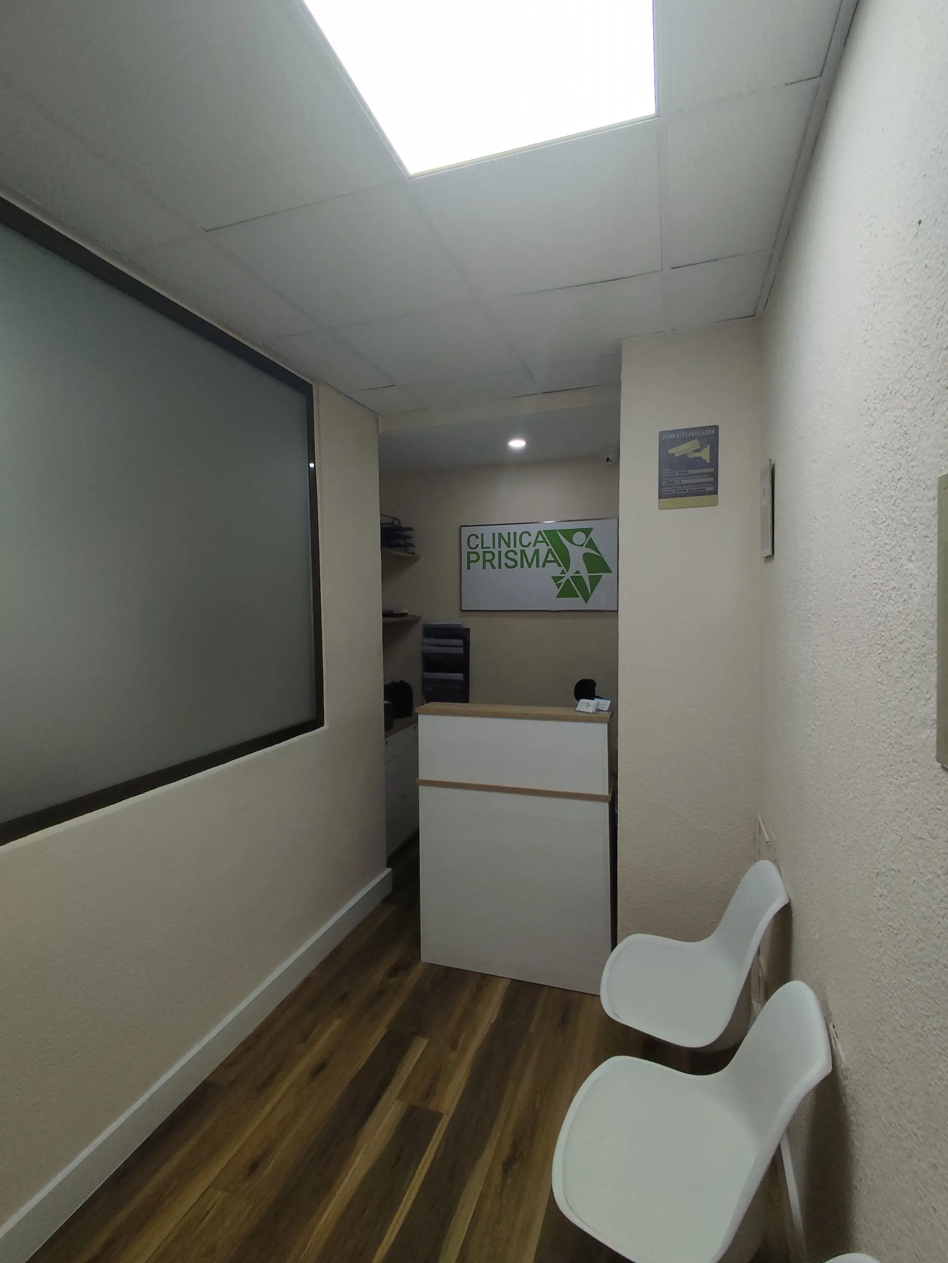 Equipamiento de rehabilitación en Clínica Prisma